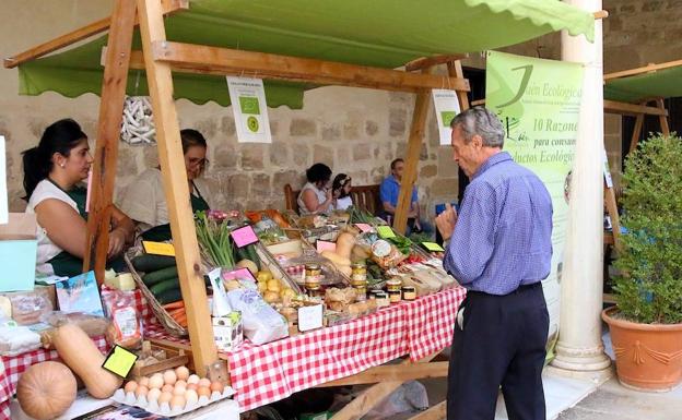 Dos días de ecomercado en el Hospital de Santiago