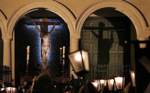 El Cristo de la Noche Oscura saldrá de Santa María y se encerrará en San Isidoro