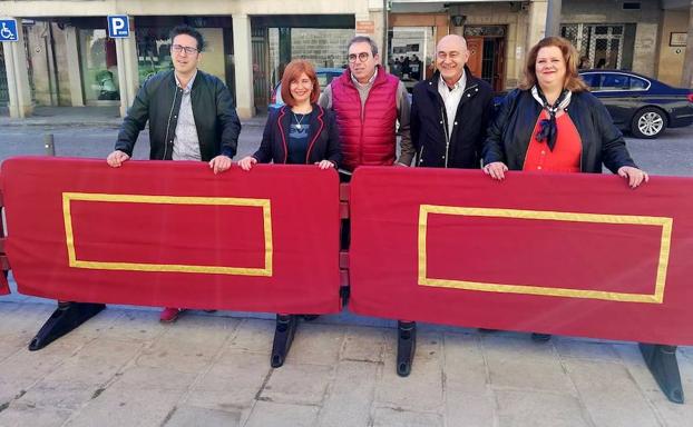 Vallas ornamentales para engalanar algunos puntos de los desfiles procesionales