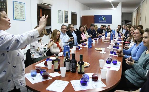 Finalizaron las catas gratuitas de aceite de las Jornadas Gastronómicas en el Renacimiento