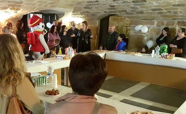 Convivencia entre profesionales y familias para celebrar el Día de la Atención Temprana
