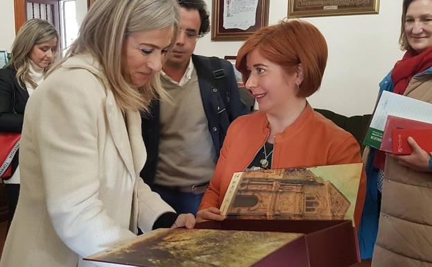 Toma de contacto de la consejera con la cultura y el patrimonio ubetense