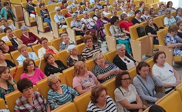 Encuentro de las asociaciones de mujeres de Úbeda en el Hospital de Santiago