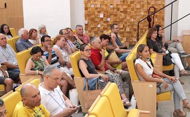 Encuentros para aprender a enseñar Astronomía