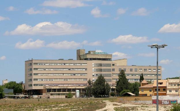 CCOO critica la «sobrecarga» de trabajo que soportan los profesionales del hospital
