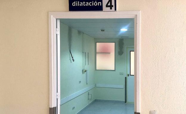 Salud renueva las tres salas de dilatación del área de paritorios del hospital de Úbeda