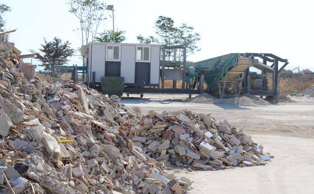 184.000 euros para ampliar la planta de tratamiento de escombros de Úbeda