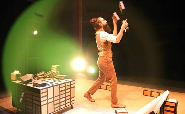 Un espectáculo de circo guardado en más de cien cajas