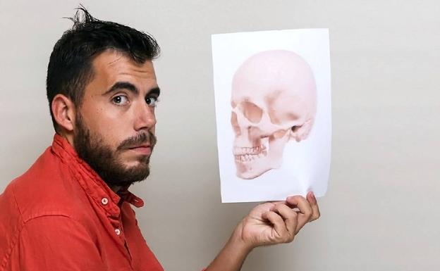 El médico ubetense Juan Toral publica un anecdotario de casos ocurridos en Urgencias
