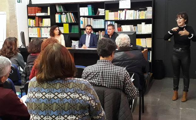 Medio centenar de profesionales coordinan acciones de orientación para Secundaria