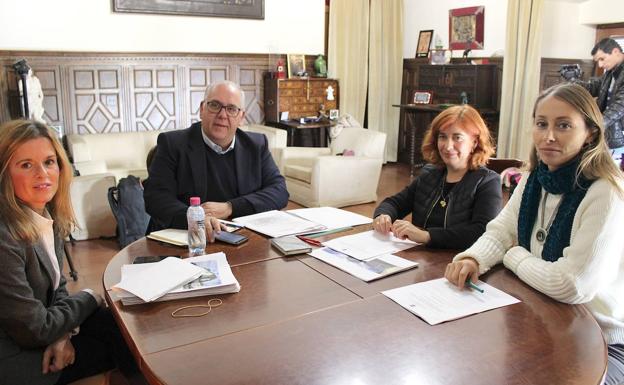 Hoja de ruta del Ayuntamiento y la Junta en materia de fomento, vivienda y cultura