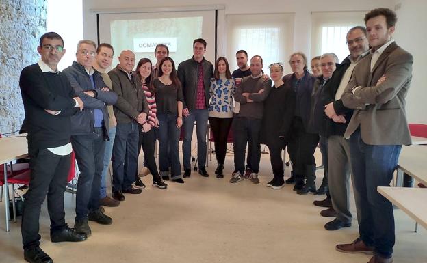 Taller sobre procesos cerámicos conceptuales y técnicos con Juan Carlos Iñesta