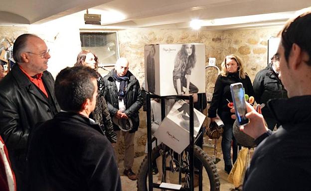 Arte contra la hipocresía de la sociedad actual y en favor de la solidaridad