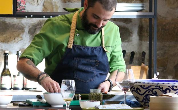 Marcos Castillo impartirá el taller 'Cocina de autor para novatos' dirigido a jóvenes