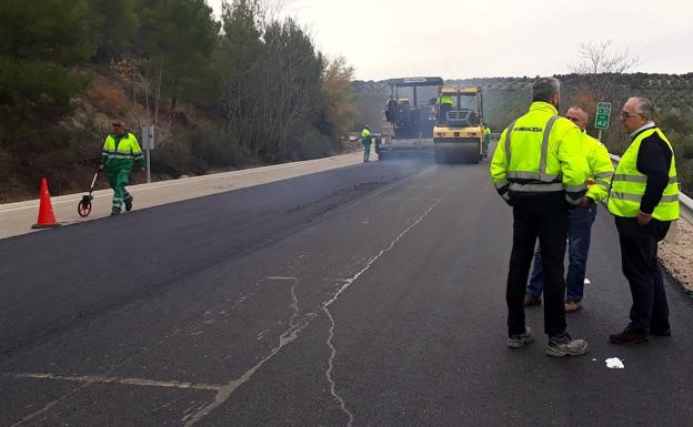 Obras para mejorar la seguridad vial en la A-301, en el término de Úbeda