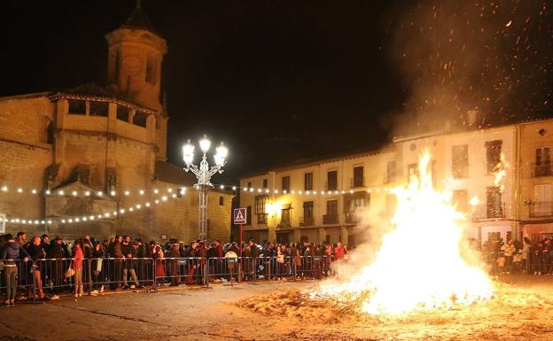 Cinco hogueras en Úbeda y cuatro en sus pedanías durante la víspera de San Antón