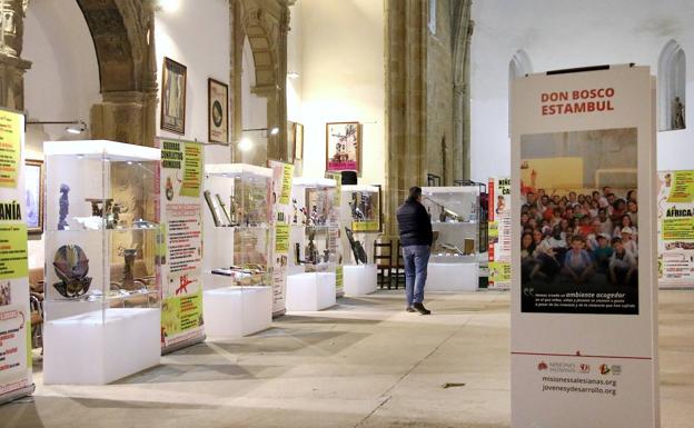 Santo Domingo acoge una exposición sobre el trabajo de las misiones salesianas