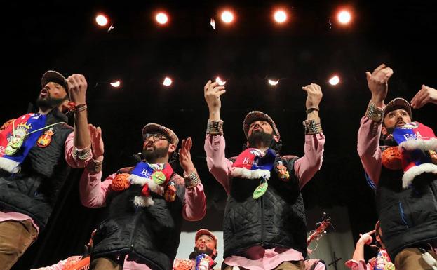 Ocho grupos pasaron a la final del concurso de Carnaval