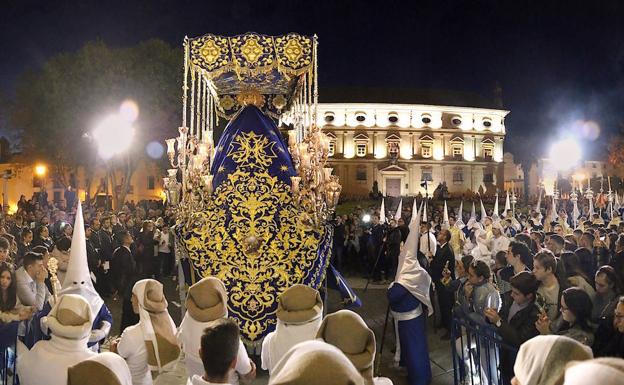 Añoranza de Virgen de Gracia y Cristo de la Pasión en Úbeda