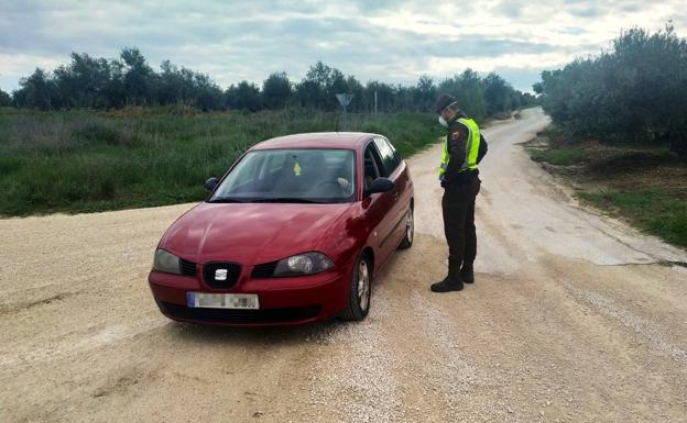 Control del cumplimiento del estado de alarma, también en el medio rural ubetense