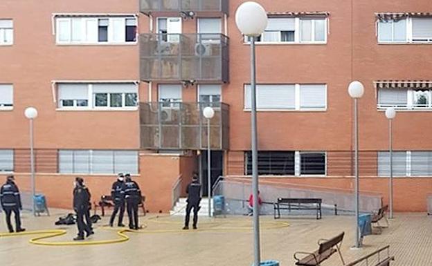 Gesto de apoyo a la familia que sufrió un incendio en su vivienda