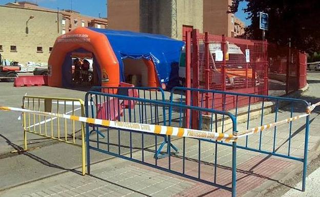 Reparto de mascarillas y diplomas para los menores a los que no se les pudieron entregar en sus casas