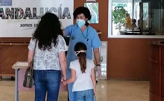 Satisfacción en el hospital con las nuevas medidas de prevención frente al coronavirus