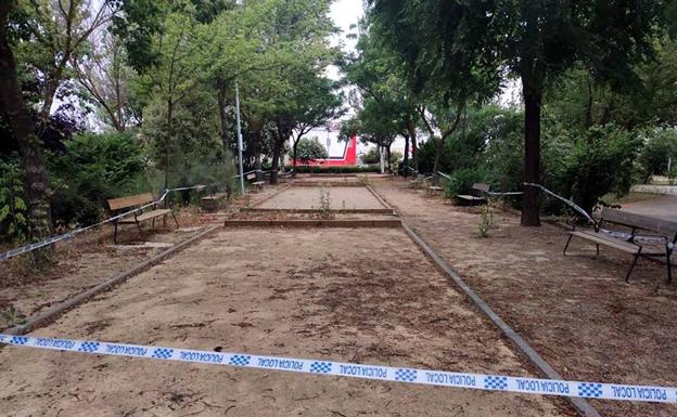 Abiertas las pistas de petanca del parque Miguel Moyar