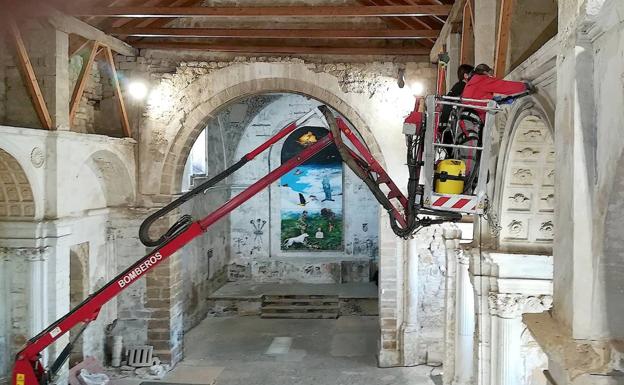 Profundo proceso de limpieza en la iglesia de San Lorenzo