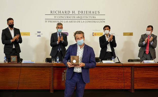 El ubetense Paco Luis Martos recogió su Premio de las Artes de la Construcción