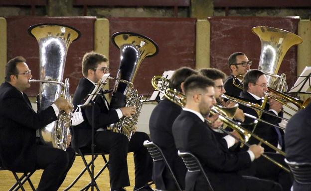 La Agrupación Musical Ubetense puso música al fin de semana