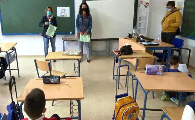Taller para alumnos y familiares sobre autoestima y resolución de conflictos