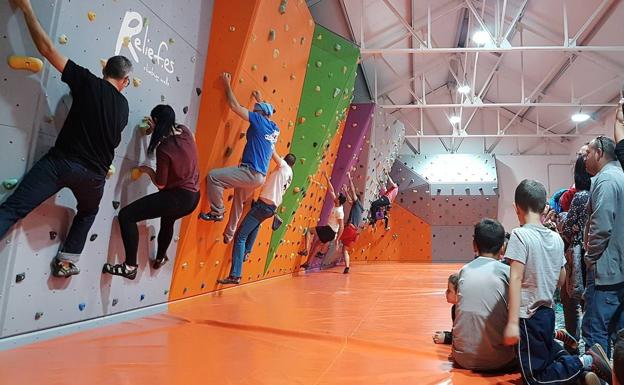 Más de 151.500 euros del presupuesto para asociaciones y actividades juveniles