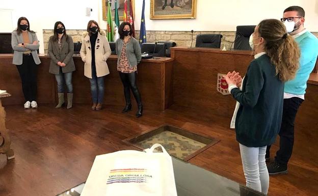 Entrega de material didáctico de temática LGTBI a los centros educativos
