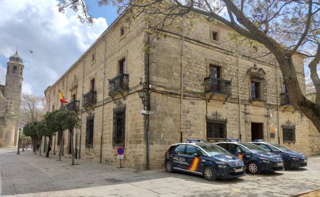 La Policía Nacional detiene en Úbeda a un joven por numerosos robos con fuerza y violencia