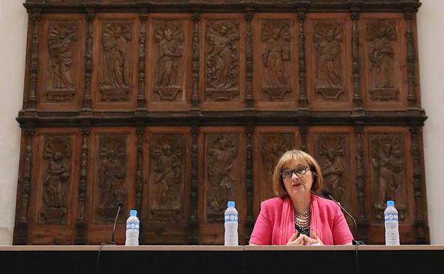 Adela Tarifa inauguró el ciclo de conferencias sobre Andrés de Vandelvira
