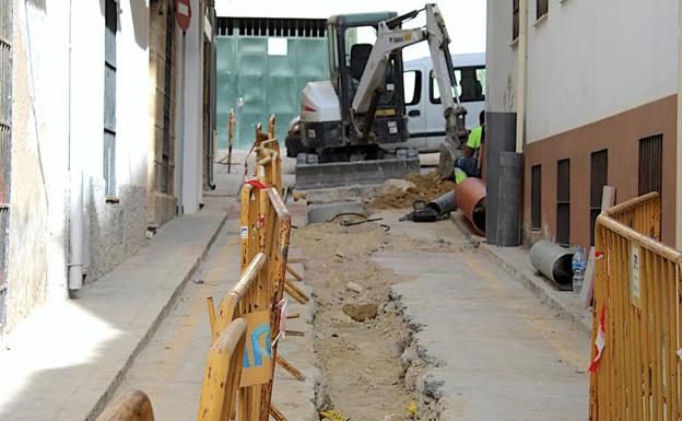 Obras para solucionar los problemas con el saneamiento en la calle Don Juan