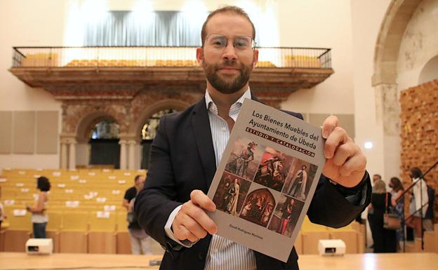 Un libro cataloga y analiza 'Los bienes muebles del Ayuntamiento de Úbeda'