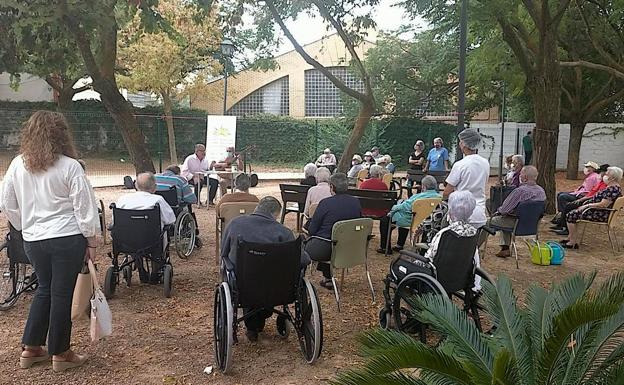 Flamenco al aire libre para conmemorar el Día Mundial del Alzheimer