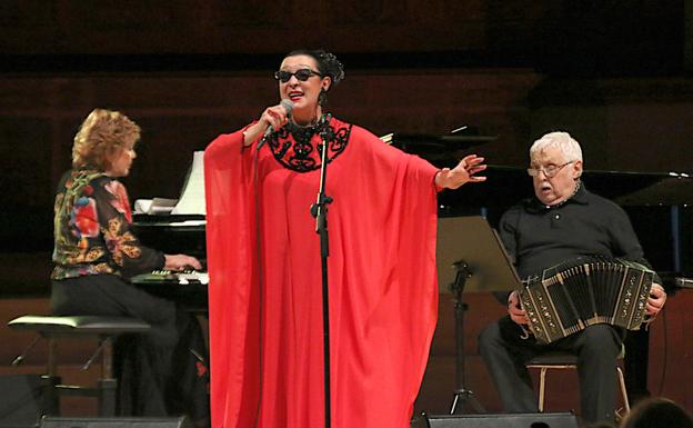 Redescubriendo a Piazzolla en la voz de Martirio y en las manos de Chano Domínguez