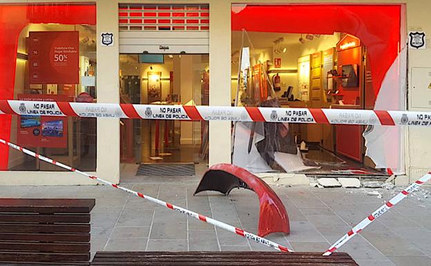 Robo por alunizaje en un establecimiento de telefonía de la calle Obispo Cobos de Úbeda