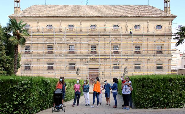 Una campaña promocional invita a perderse por los cerros de Úbeda