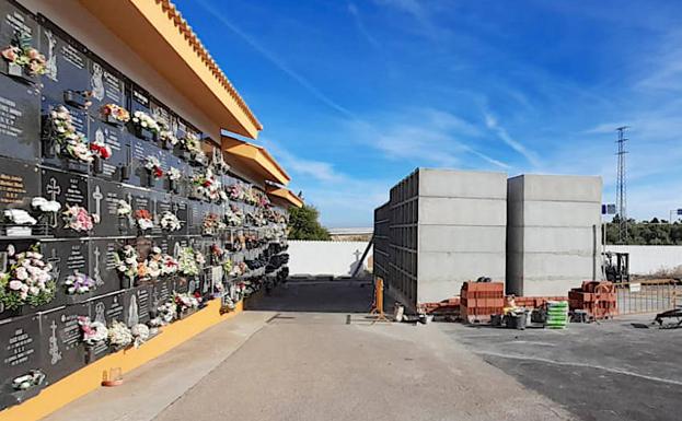 Construcción de dos nuevos módulos de nichos en la ampliación del cementerio
