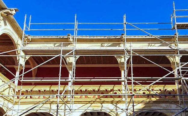 Denuncian la demora de las obras de rehabilitación de la Casa de las Torres