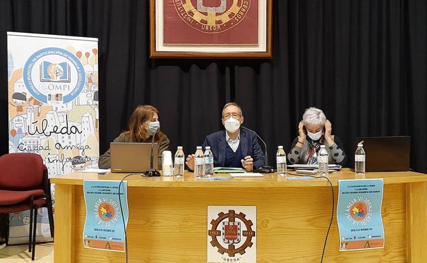 Profesionales abordaron en una jornada la ley de protección integral a la infancia y a la adolescencia