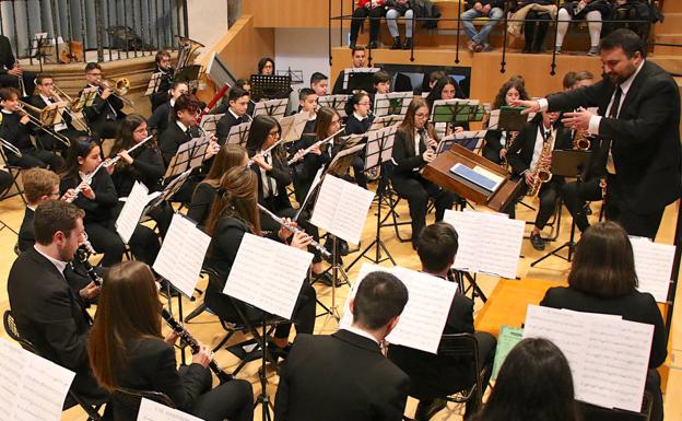 Concierto solidario de la Agrupación Musical Ubetense con motivo de Santa Cecilia