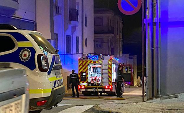 Incendio en la cocina de un piso de la calle Juan XXIII