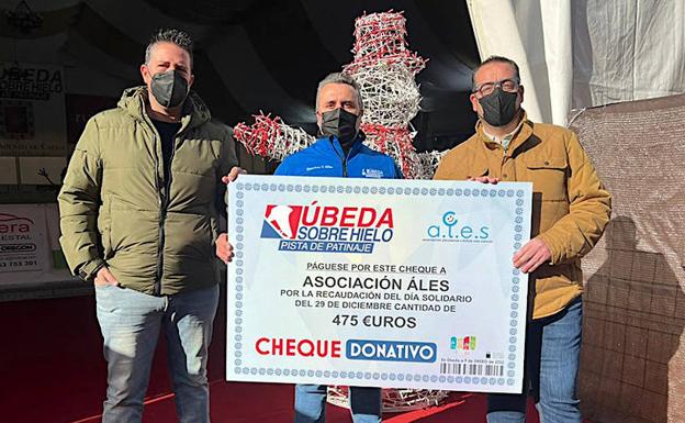 Diversión navideña con un componente benéfico