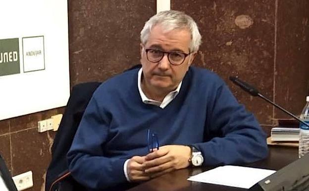 Alfonso Armada hablará en Úbeda sobre su poemario 'El mecanismo de las mareas'
