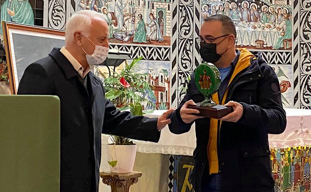 Salesianos reconoció la labor y trayectoria de Alberto Román, periodista de IDEAL